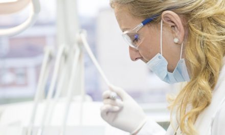 Hoe verloopt een periodieke controle bij de tandarts?